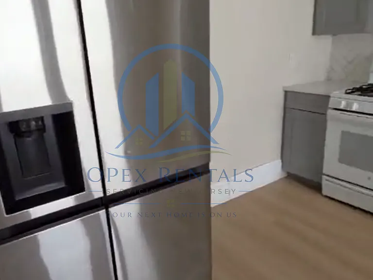246 Nye Ave #5 — Photo 6