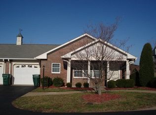 2276 Maplebrook Ct, Owensboro, KY 42303