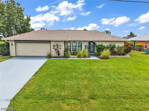 216 SE 30th Ter, Cape Coral, FL 33904