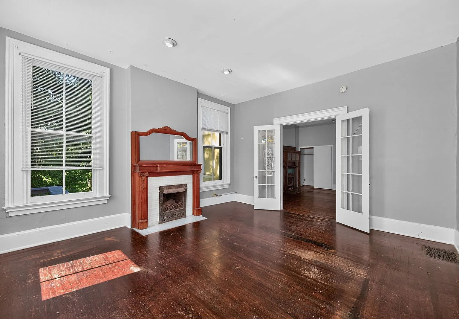 2 bed, 1.0 bath, $1,395 — Photo 3