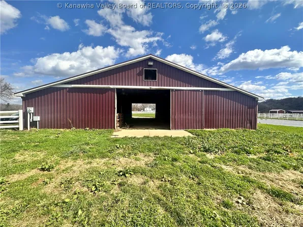 175 Ivy Ln, Gallipolis Ferry, WV 25515