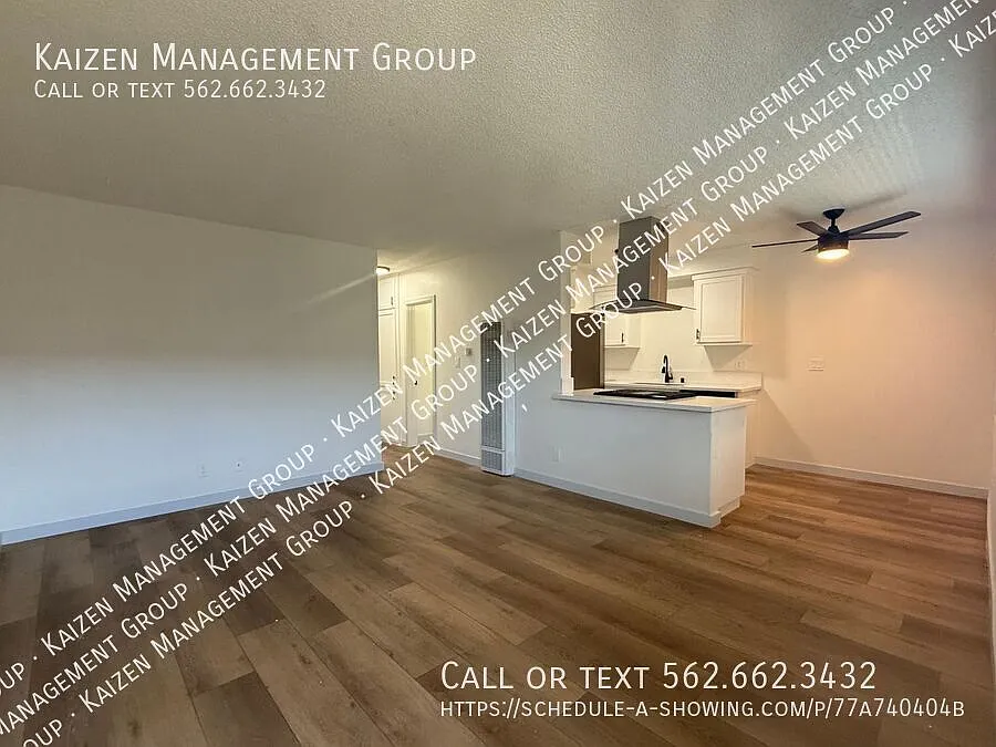 Move In Special - Spacious, Fully Remodeled Apartment With Modern Upgrades — Photo 1