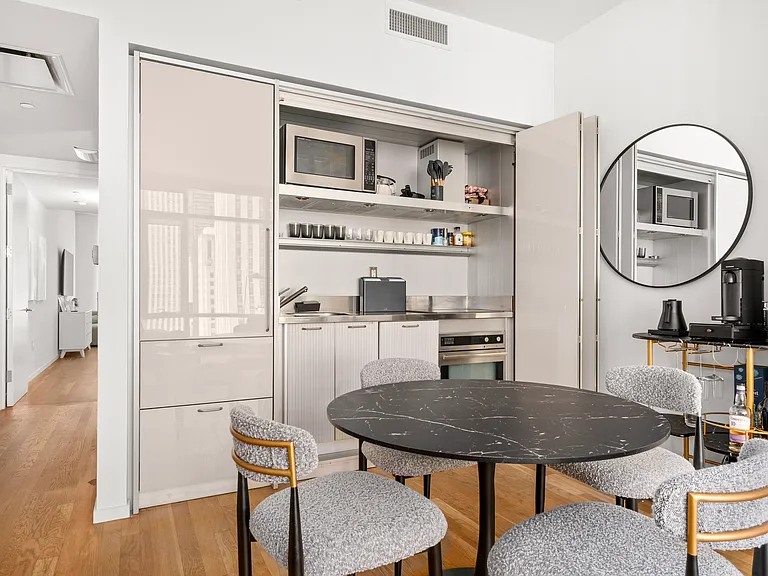 18 W 48th St #15E — Photo 3