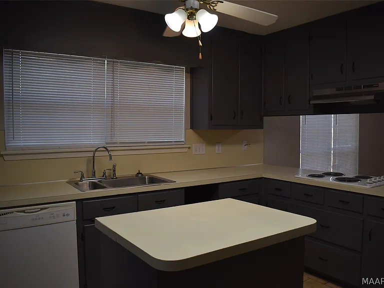 3001 Sutton Dr — Photo 5