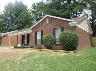 4006 Windermere Dr, Memphis, TN 38128