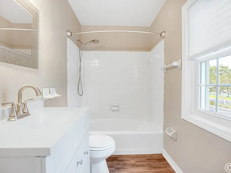 4995 Cobia Dr SE #D — Photo 10