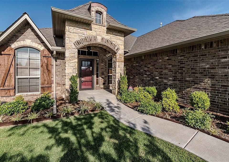 1st image of 3904 Sendera Lakes Dr