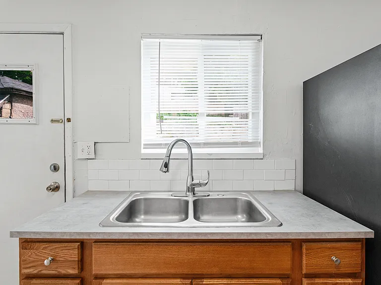 723 Taylor Ave #1 — Photo 22