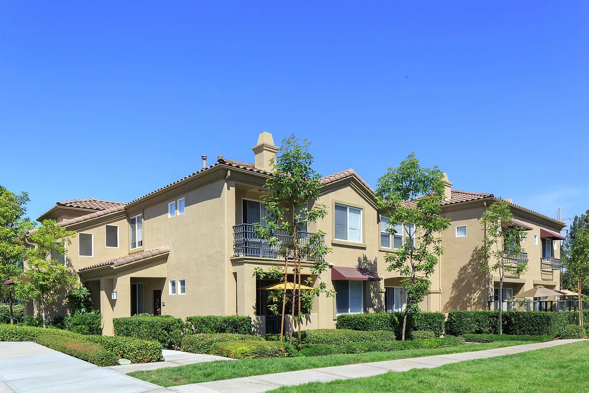 Shadow Oaks Apartment Homes — Photo 3