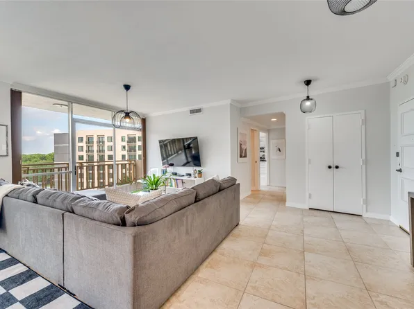 6211 W Northwest Hwy APT 706, Dallas, TX 75225