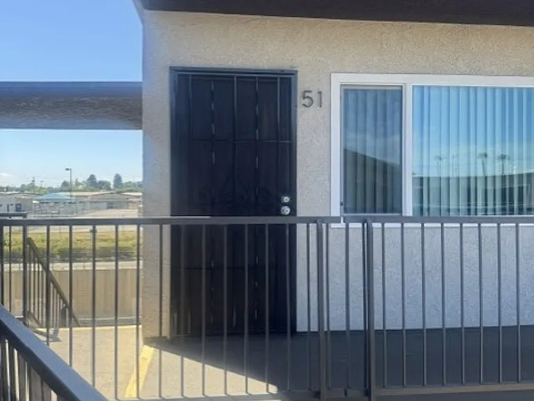 Marine Bay Apartments — Photo 20