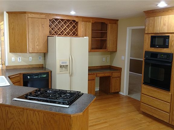 5th image of 5972 Troon Ave SW