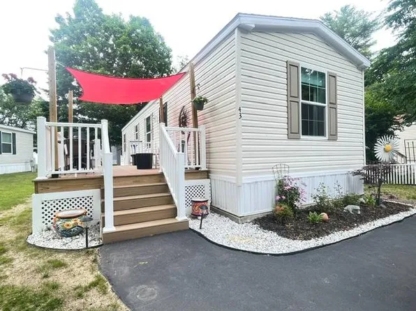 43 Evergreen Dr, Gorham, ME 04038