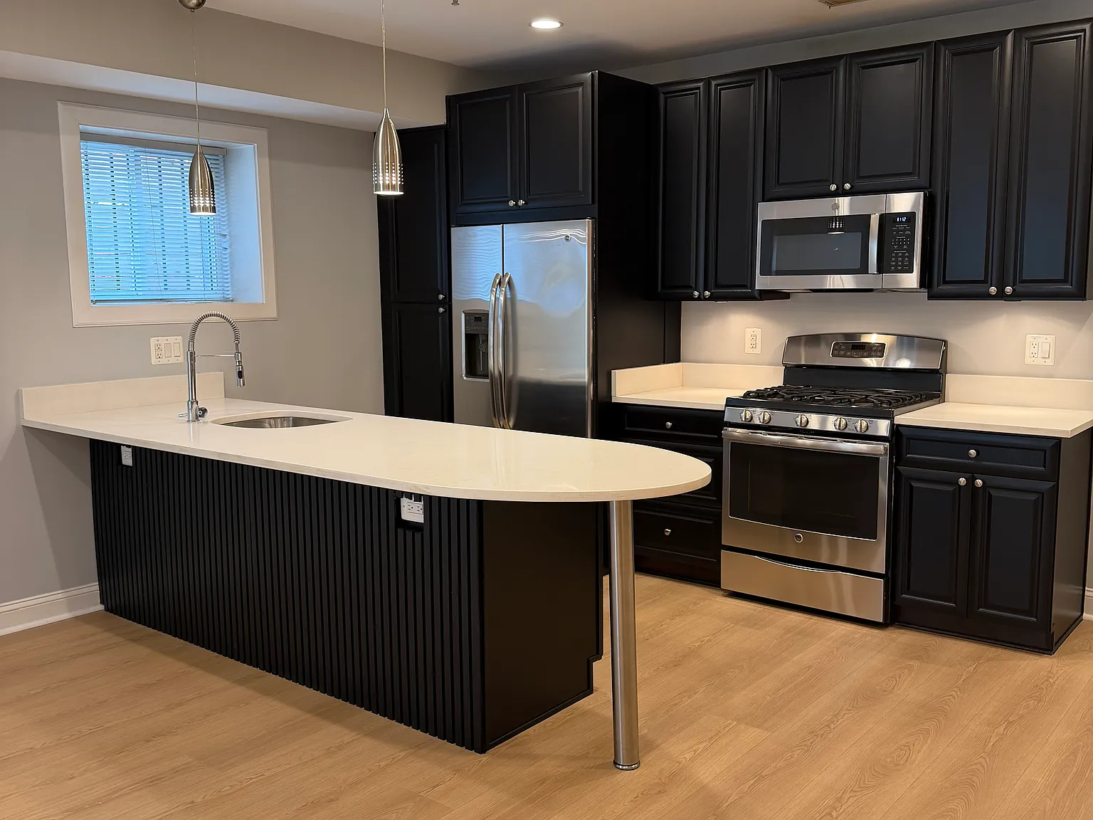 1221 Otis Place NW — Photo 3