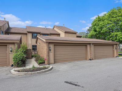 6202 Andrea Ln, West Bloomfield, MI, 48322
