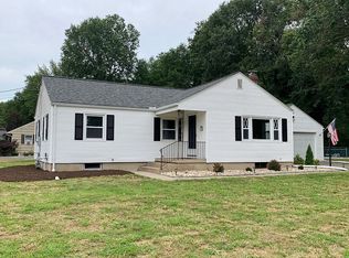 80 Simpson Cir, Agawam, MA 01001