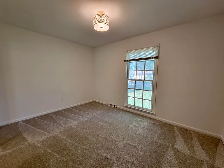 1003 Law Ln — Photo 14
