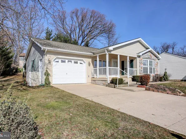 4 Lantern Ln, Shippensburg, PA 17257