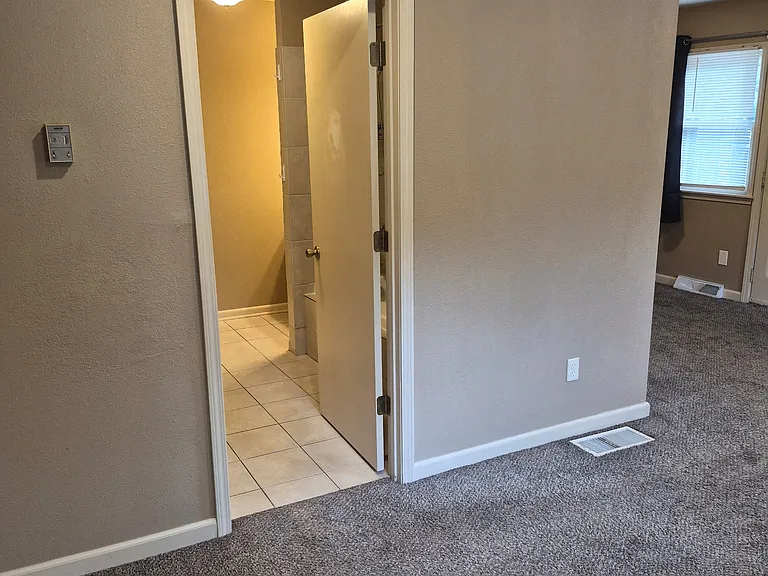 908 Cedar St #D — Photo 8