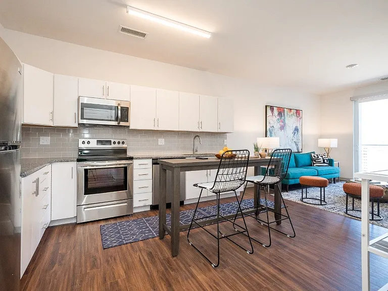 East 51 At Rocketts Landing — Photo 34