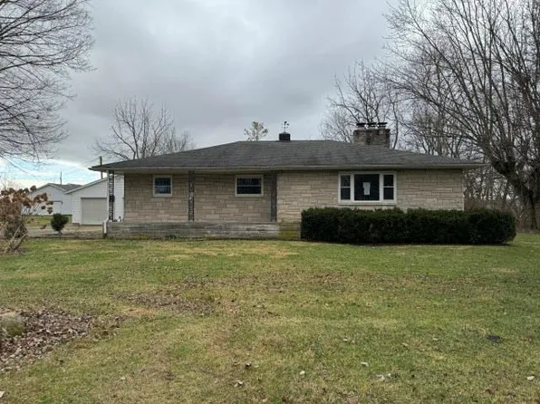 18 Sycamore St, Frankfort, OH 45628