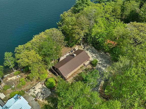 2nd image of 157 North Shore Road