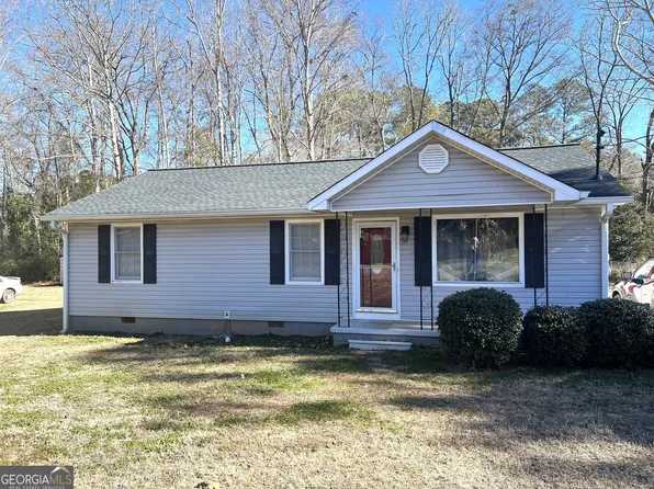 106 King Arthur Dr, Lagrange, GA 30241