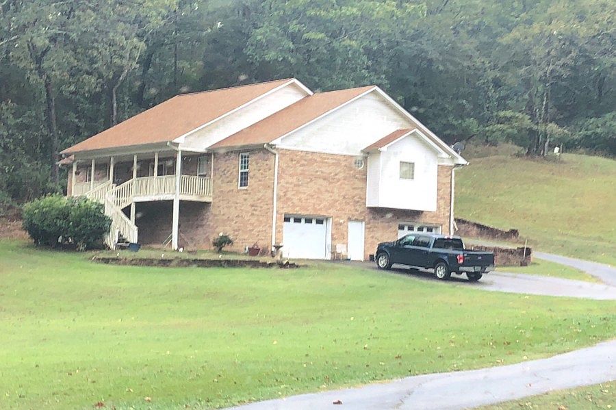 2nd image of 1604 Millie St