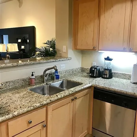 2400 5th Ave #226 — Photo 5
