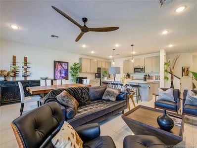 668 NE Waters Edge Ln, Port Saint Lucie, FL, 34983