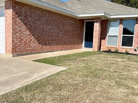 2nd image of 323 Schumacher Dr
