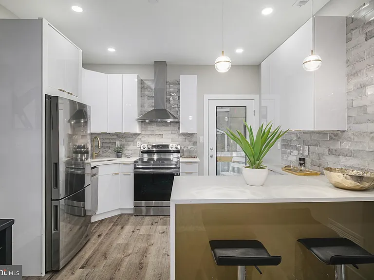 1006 S Fairhill St — Photo 6
