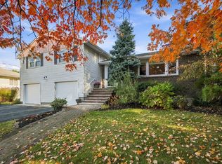 50 Sevinor Rd, Marblehead, MA 01945