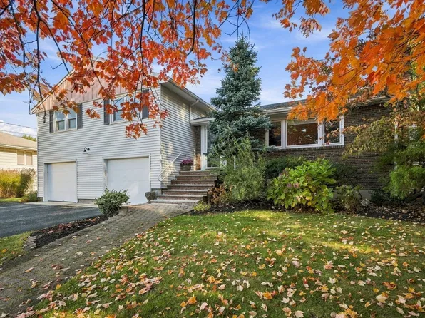 50 Sevinor Rd, Marblehead, MA 01945