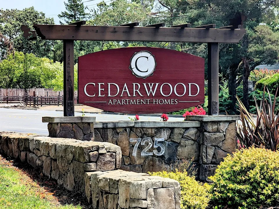 Cedarwood Apartments