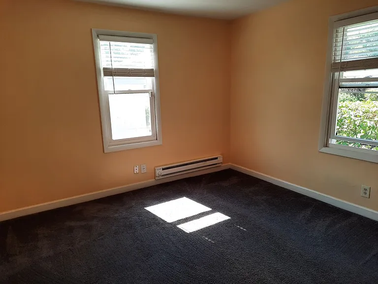 1720 Leland Ave — Photo 17