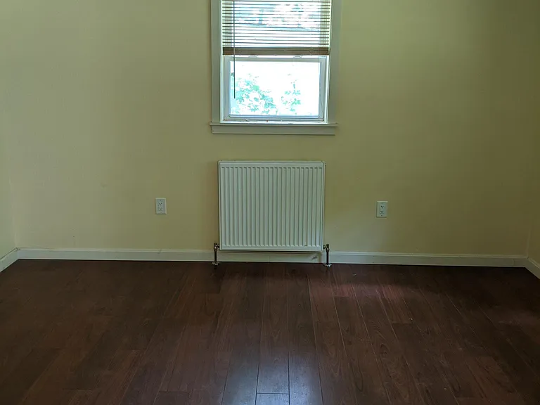 12 Patrick St — Photo 8