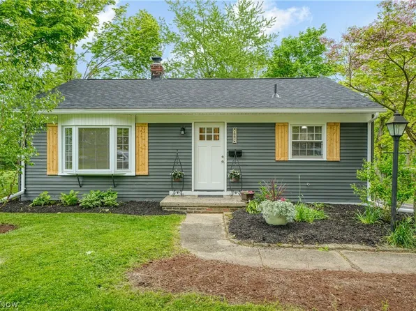 123 Huntington St, Chardon, OH 44024