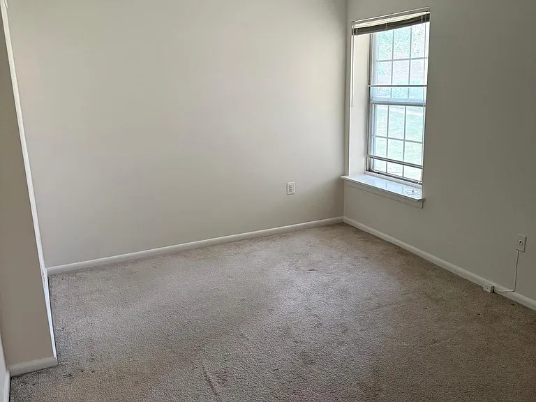 1942 Kennedy Dr #201 — Photo 15