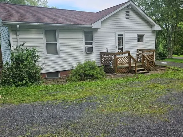 830 Railroad St, Clarion, PA 16214
