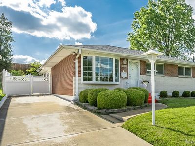 1513 Banneker Ave, Saint Louis, MO, 63117