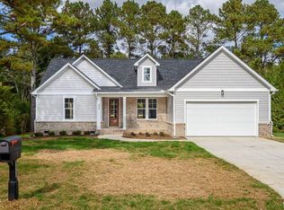 6043 Saint Andrews Dr, Sanford, NC 27332