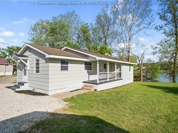 60 Dunbar Ave, Dunbar, WV 25064