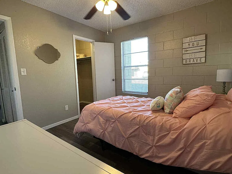 SAN MARCOS APARTMENTS — Photo 27