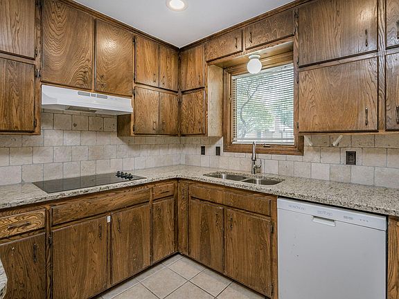 5th image of 6705 Brandon Rd