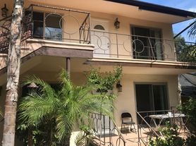 149 W Montecito Ave, Sierra Madre, CA