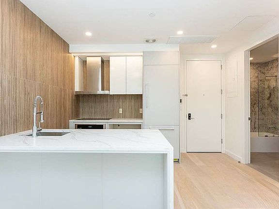 2nd image of 127 Concord St #5C