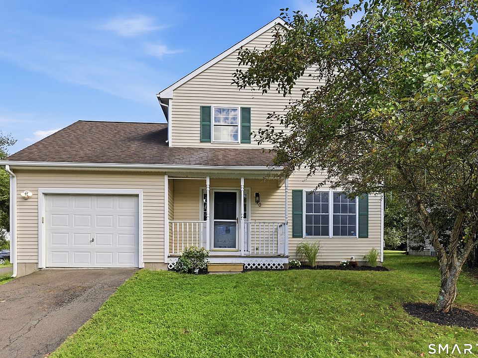 1st image of 70 Victoria Court