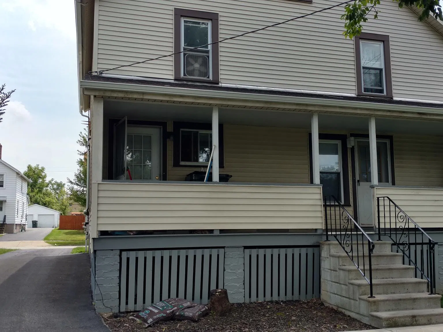 3 bed, 950 sqft, $1,395 — Photo 3