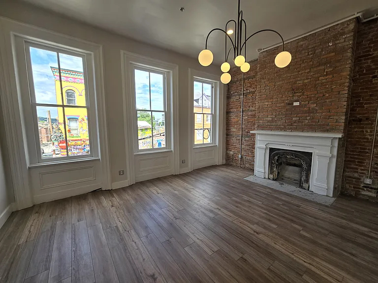 1500 Arch St #2 — Photo 3